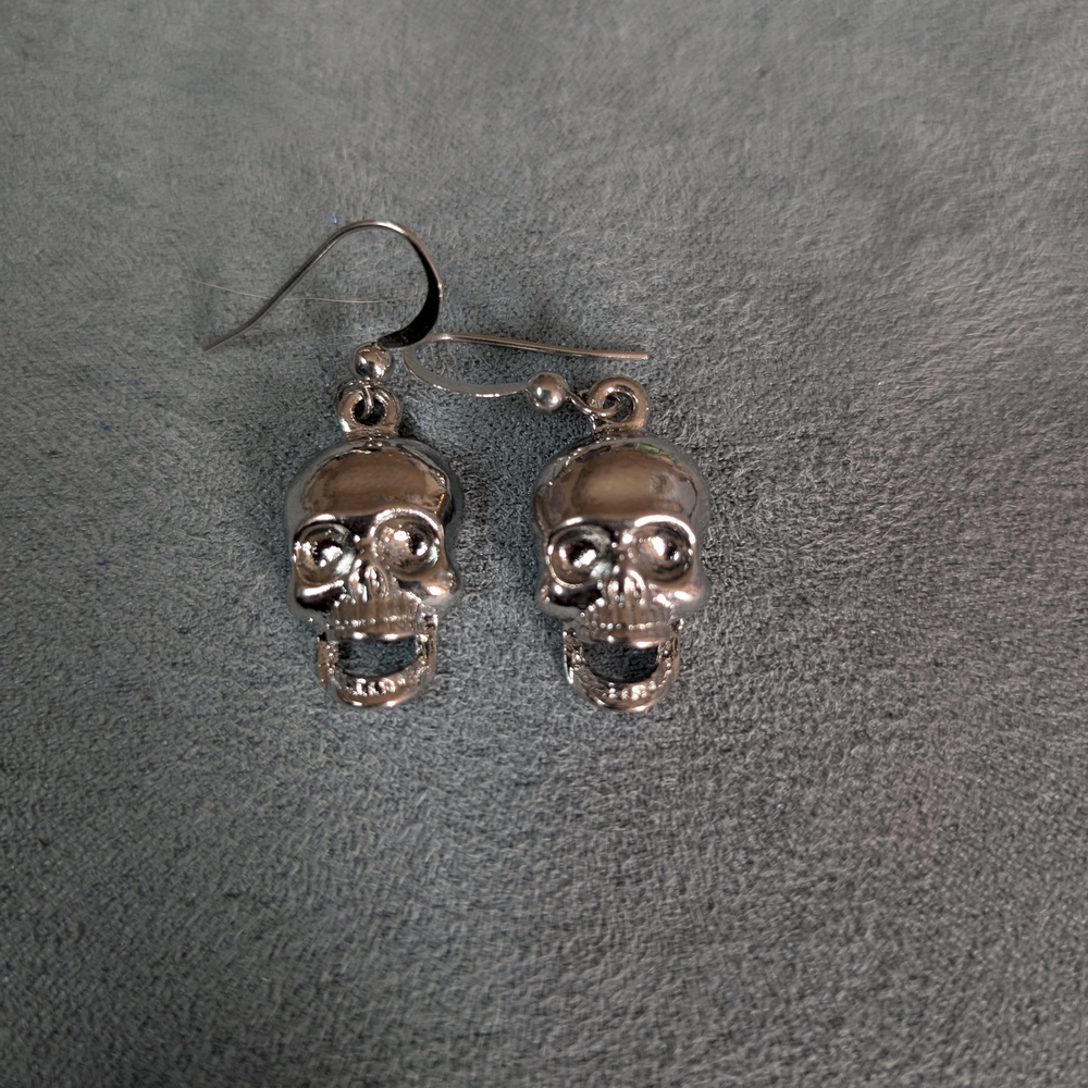 Silver Skull Earrings
